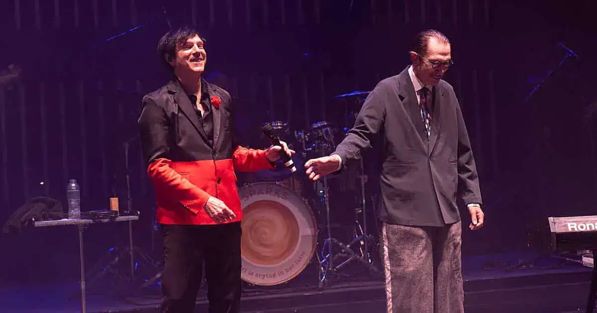 sparks lve in concert 10LNVg